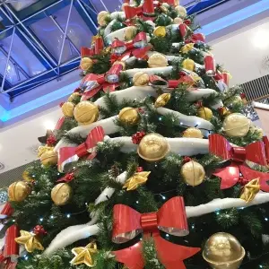 vendita-albero-di-natale-gigante-con-luci