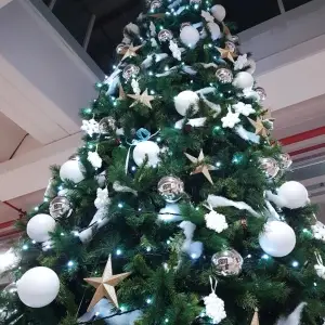 vendita-addobbi-per-alberi-di-natale-giganti