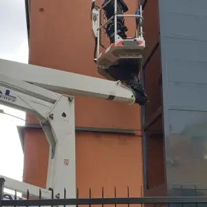 installazione-pellicole-anticalore-per-ascensori-milano