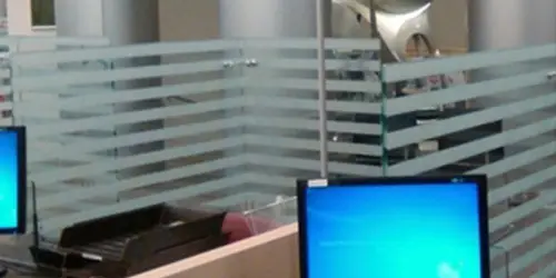 Pellicole satinate per vetri decorative e privacy